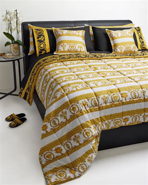 literie versace|Versace bedding.